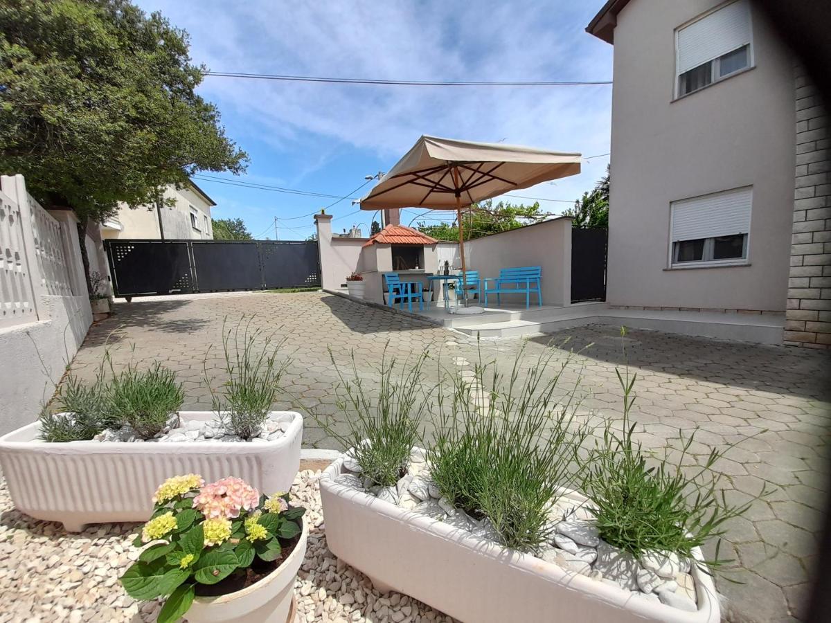 Mel&stef, Charming House, With Private Swimming Pool Ideal For Family Vacation Apartment