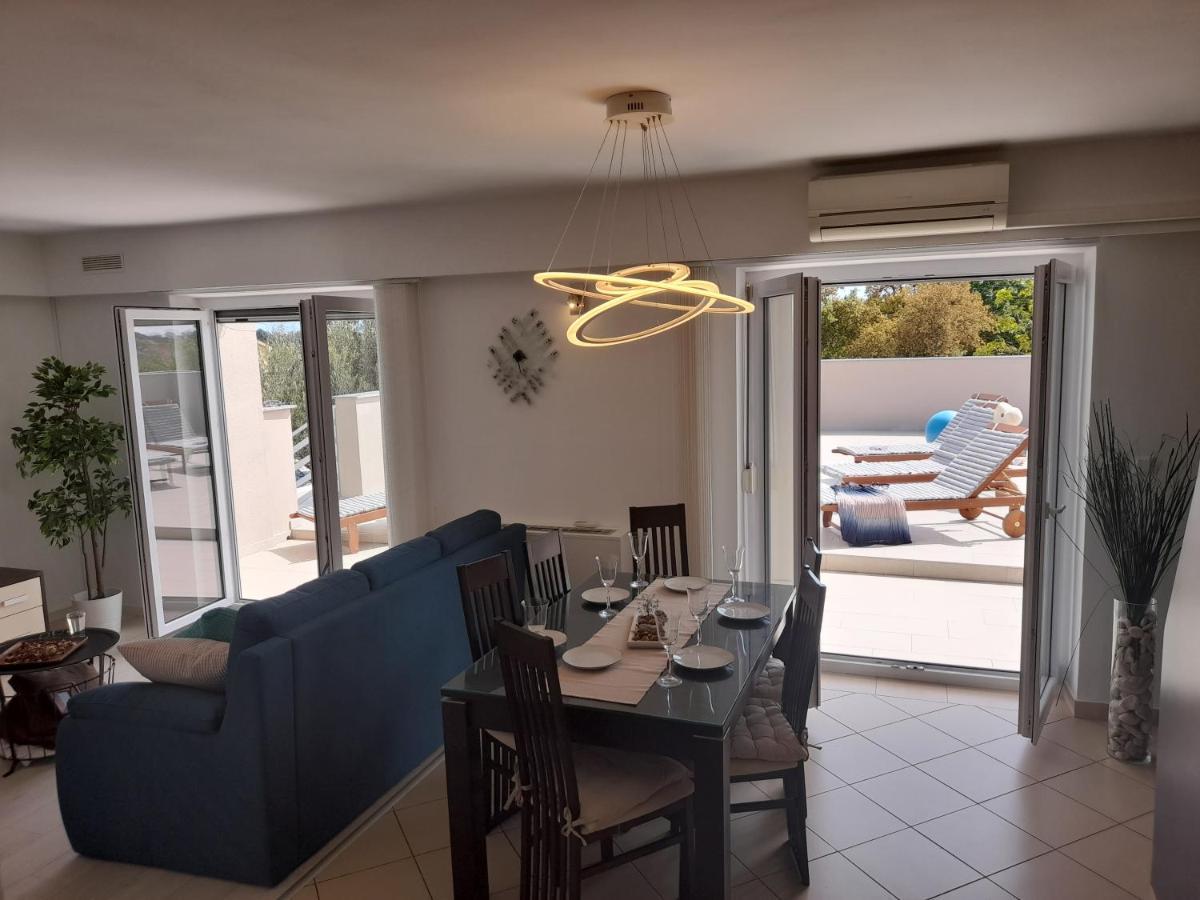 Mel&stef, Charming House, With Private Swimming Pool Ideal For Family Vacation Apartment *
