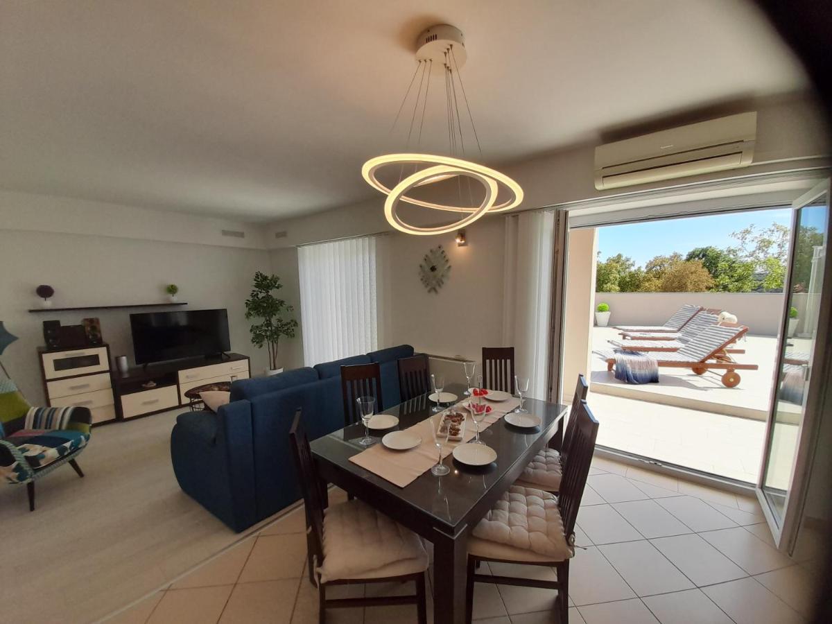 Apartment Mel&stef, Charming House, With Private Swimming Pool Ideal For Family Vacation Pula