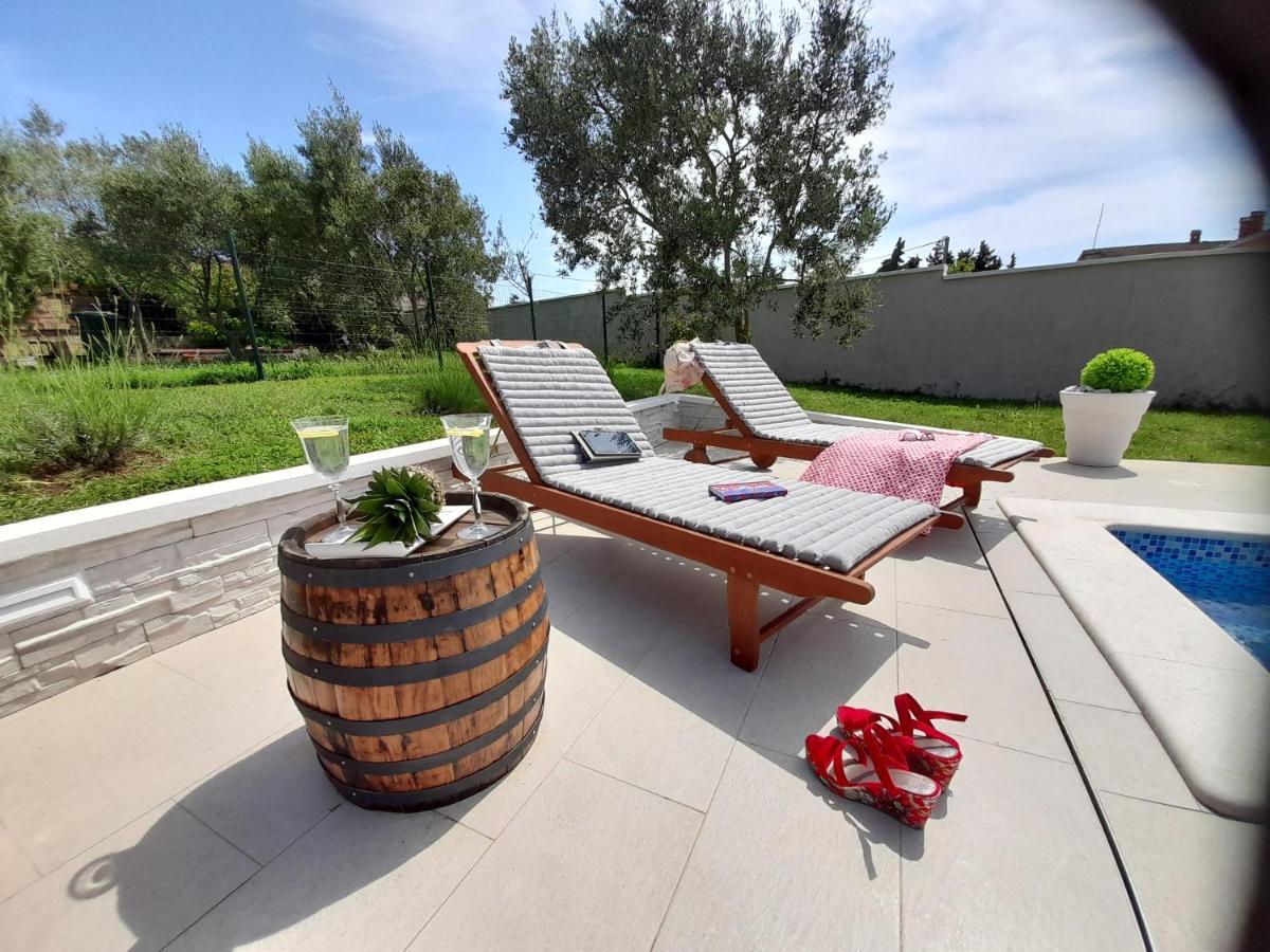 Mel&stef, Charming House, With Private Swimming Pool Ideal For Family Vacation Apartment *