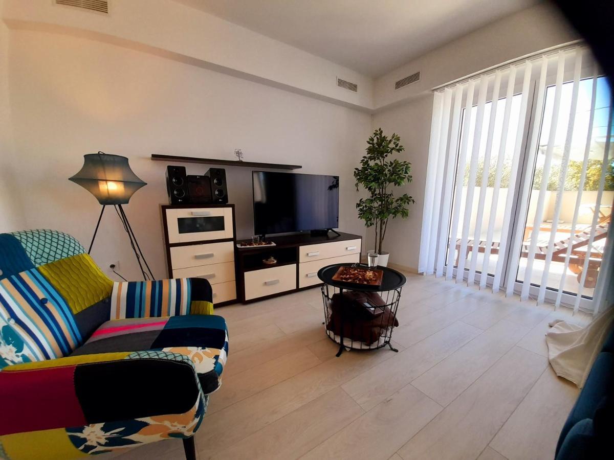 Apartment Mel&stef, Charming House, With Private Swimming Pool Ideal For Family Vacation *