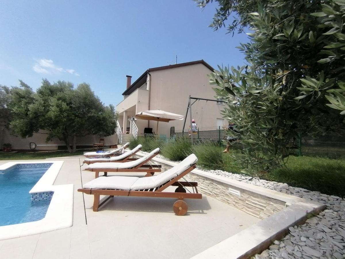Mel&stef, Charming House, With Private Swimming Pool Ideal For Family Vacation Apartment *