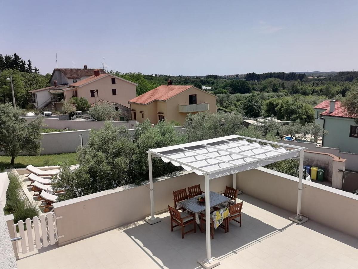 Mel&stef, Charming House, With Private Swimming Pool Ideal For Family Vacation Apartment Pula