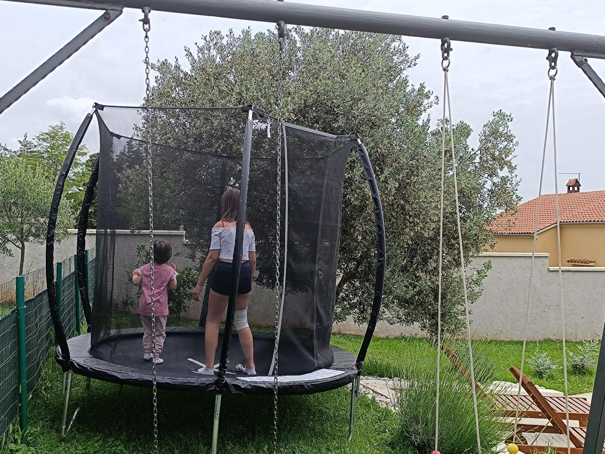 Apartment Mel&stef, Charming House, With Private Swimming Pool Ideal For Family Vacation *